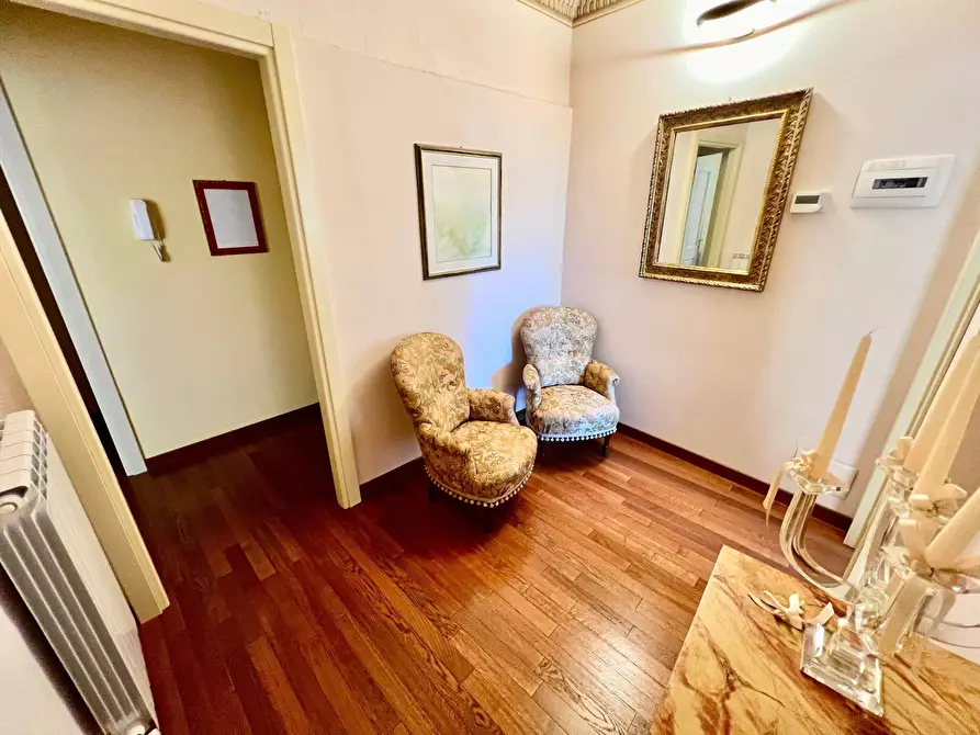 Immagine 14 di Ufficio in vendita  in VIA TOTI a Fabriano