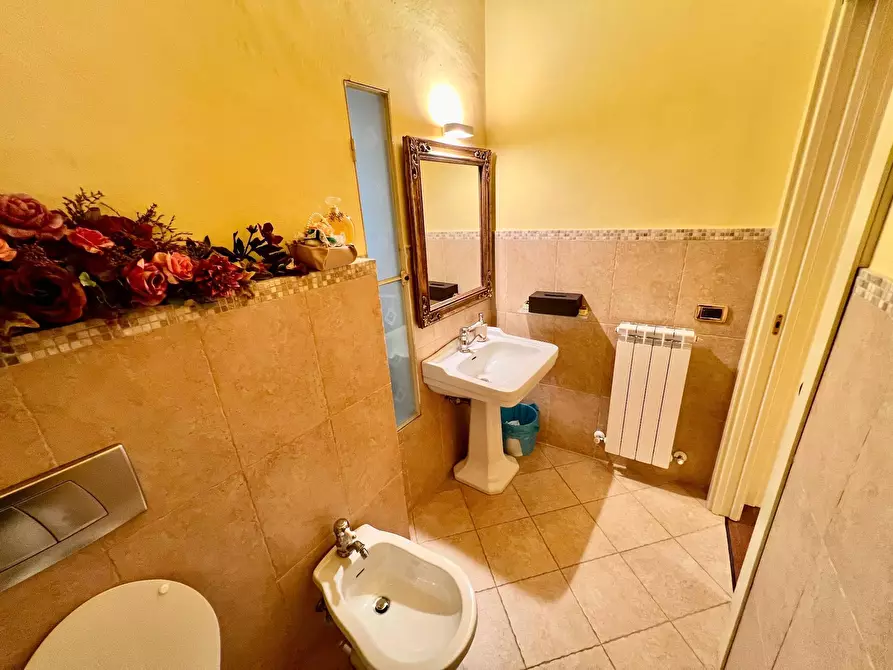 Immagine 23 di Ufficio in vendita  in VIA TOTI a Fabriano