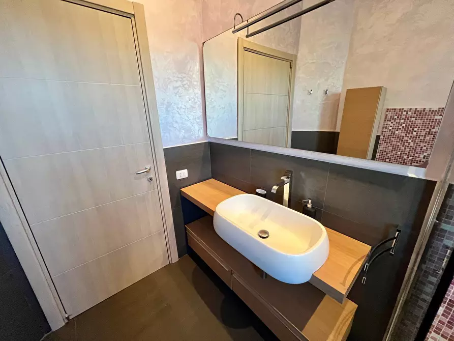 Immagine 23 di Attico in vendita  in via carlo urbani a Fabriano