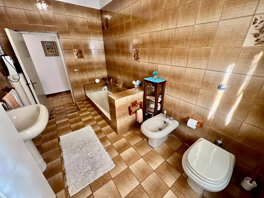 Immagine 25 di Appartamento in vendita  in Corso della Repubblica 15 a Fabriano