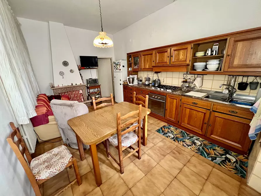 Immagine 10 di Appartamento in vendita  in Corso della Repubblica 15 a Fabriano