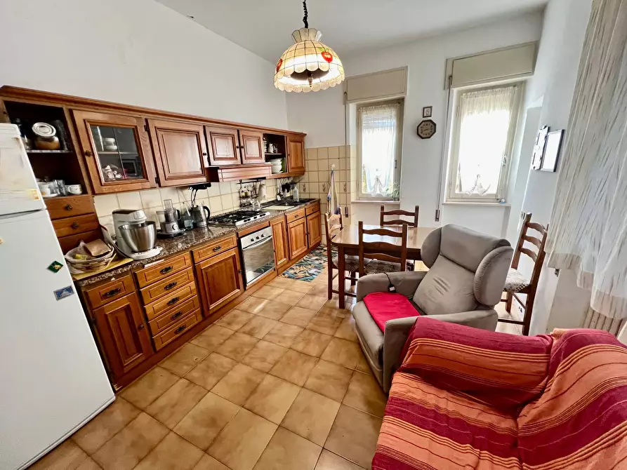 Immagine 12 di Appartamento in vendita  in Corso della Repubblica 15 a Fabriano