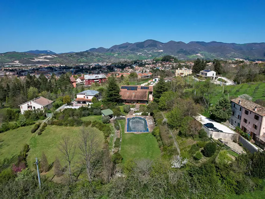 Immagine 29 di Villa in vendita  in VIA DEI CAPPUCCINI 123 a Fabriano