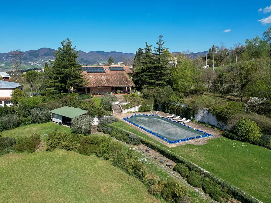 Immagine 36 di Villa in vendita  in VIA DEI CAPPUCCINI 123 a Fabriano