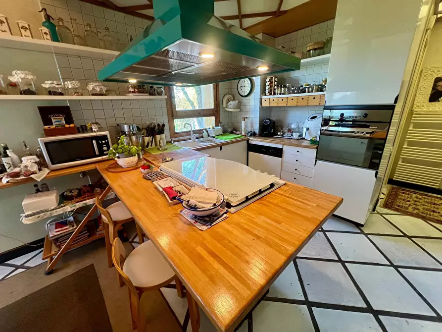 Immagine 49 di Villa in vendita  in VIA DEI CAPPUCCINI 123 a Fabriano
