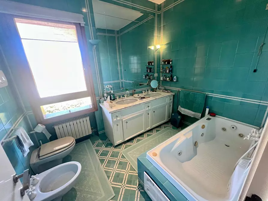 Immagine 96 di Villa in vendita  in VIA DEI CAPPUCCINI 123 a Fabriano