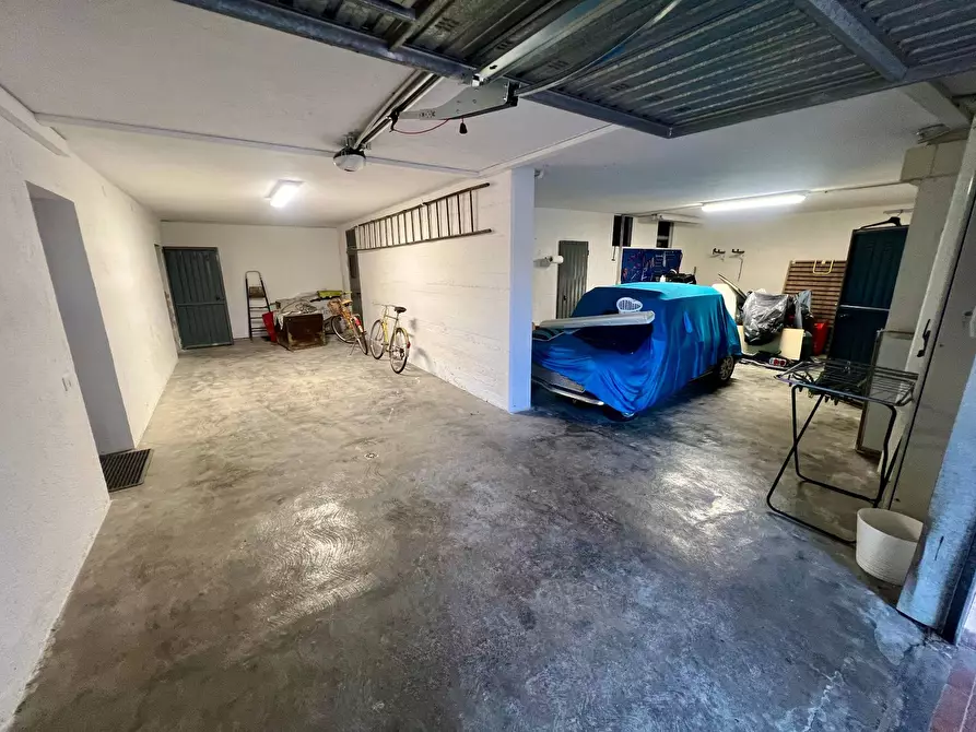 Immagine 121 di Villa in vendita  in VIA DEI CAPPUCCINI 123 a Fabriano