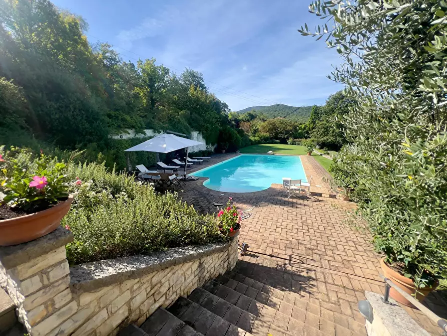 Immagine 7 di Villa in vendita  in VIA DEI CAPPUCCINI 123 a Fabriano