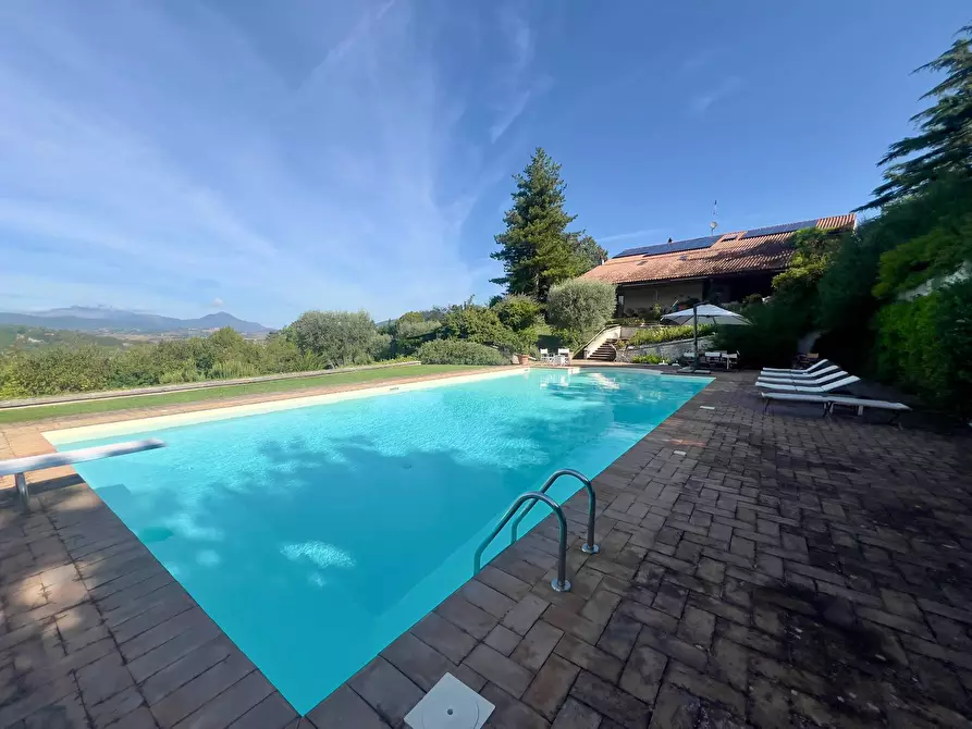 Immagine 1 di Villa in vendita  in VIA DEI CAPPUCCINI 123 a Fabriano