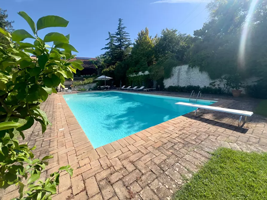 Immagine 2 di Villa in vendita  in VIA DEI CAPPUCCINI 123 a Fabriano