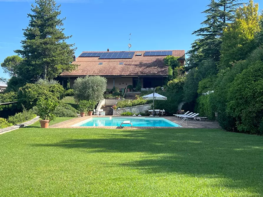 Immagine 14 di Villa in vendita  in VIA DEI CAPPUCCINI 123 a Fabriano