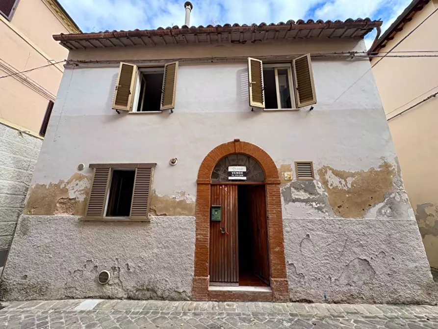 Immagine 2 di Casa indipendente in vendita  in I VICOLO DEL PIANO 15 a Fabriano