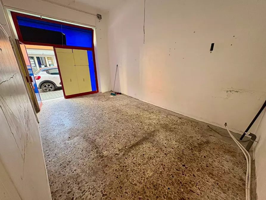 Immagine 12 di Locale commerciale in vendita  in VIA MONTI 16 a Fabriano