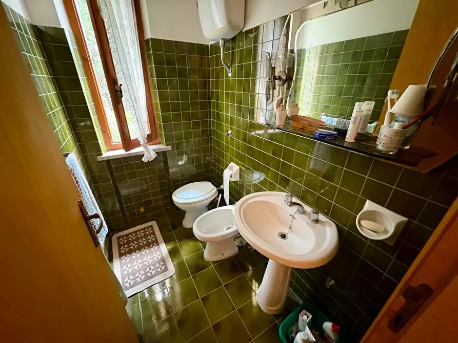 Immagine 25 di Casa indipendente in vendita  in FRAZIONE PRECICCHIE a Fabriano