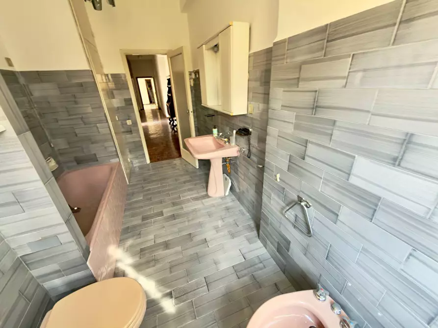 Immagine 35 di Appartamento in vendita  in P.LE MATTEOTTI 21 a Fabriano