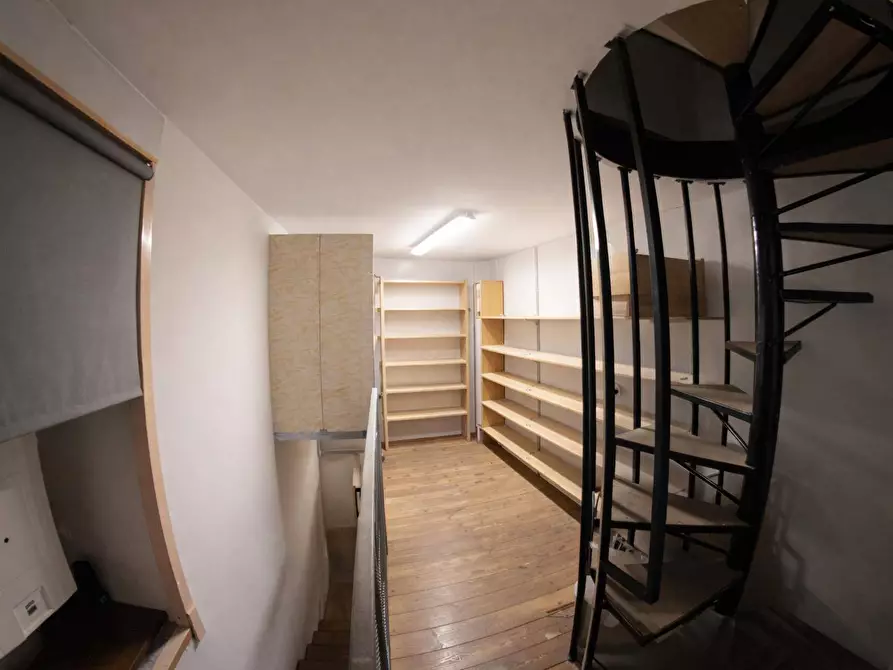 Immagine 7 di Locale commerciale in affitto  in CORSO DELLA REPUBBLICA 34 a Fabriano