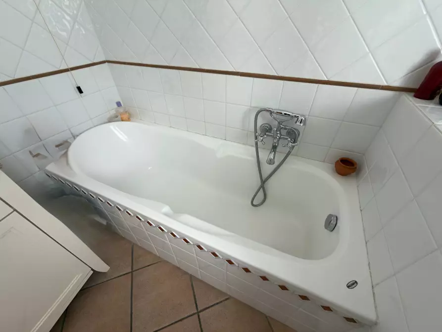 Immagine 53 di Multiproprietà in vendita  in MARISCHIO VIA FONTENUOVA a Fabriano