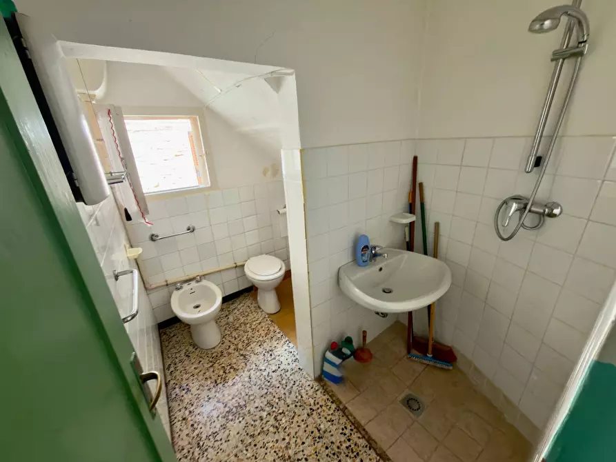 Immagine 19 di Appartamento in vendita  in VIA NAZZARIO SAURO 30 a Fabriano