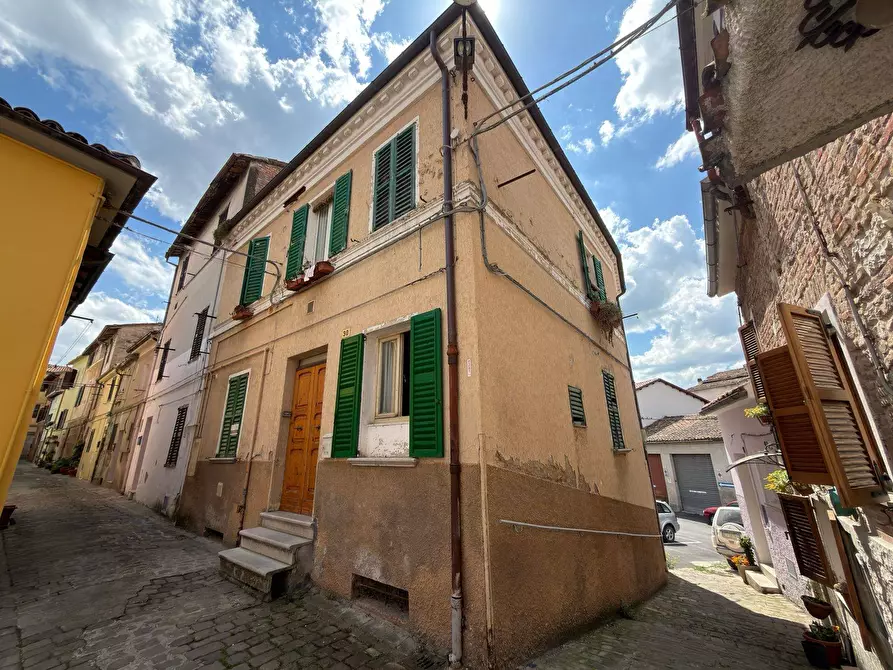 Immagine 2 di Appartamento in vendita  in VIA NAZZARIO SAURO 30 a Fabriano
