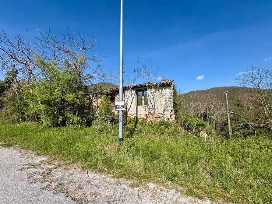 Immagine 1 di Rustico / casale in vendita  in FRAZ. ROCCHETTA SNC a Fabriano