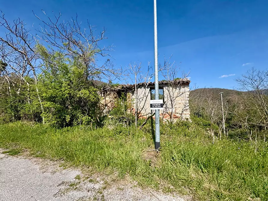 Immagine 2 di Rustico / casale in vendita  in FRAZ. ROCCHETTA SNC a Fabriano