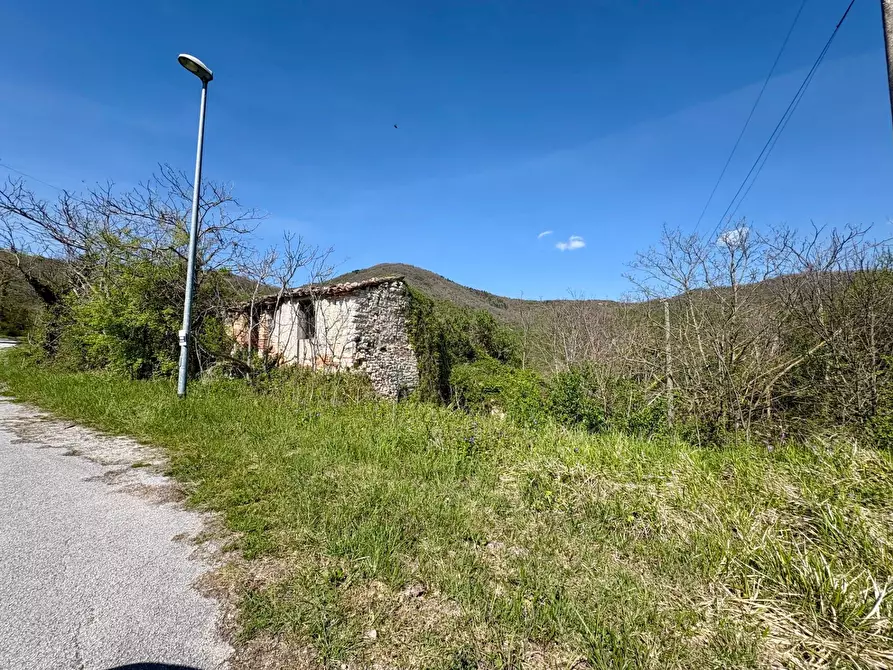 Immagine 5 di Rustico / casale in vendita  in FRAZ. ROCCHETTA SNC a Fabriano