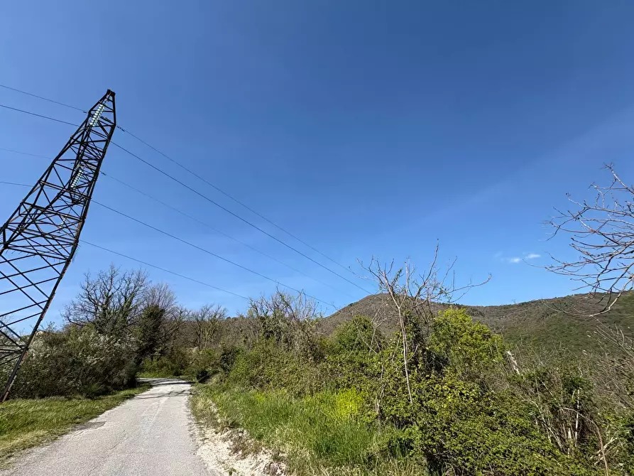 Immagine 9 di Rustico / casale in vendita  in FRAZ. ROCCHETTA SNC a Fabriano