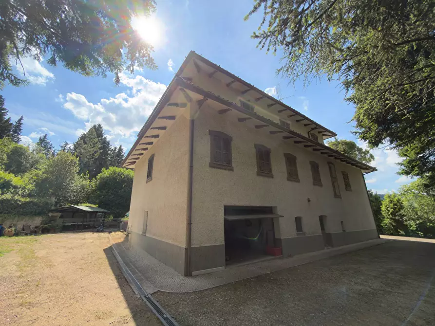 Immagine 7 di Villa in vendita  in CONTRADA PIANIBIANCHI 44 a Tolentino