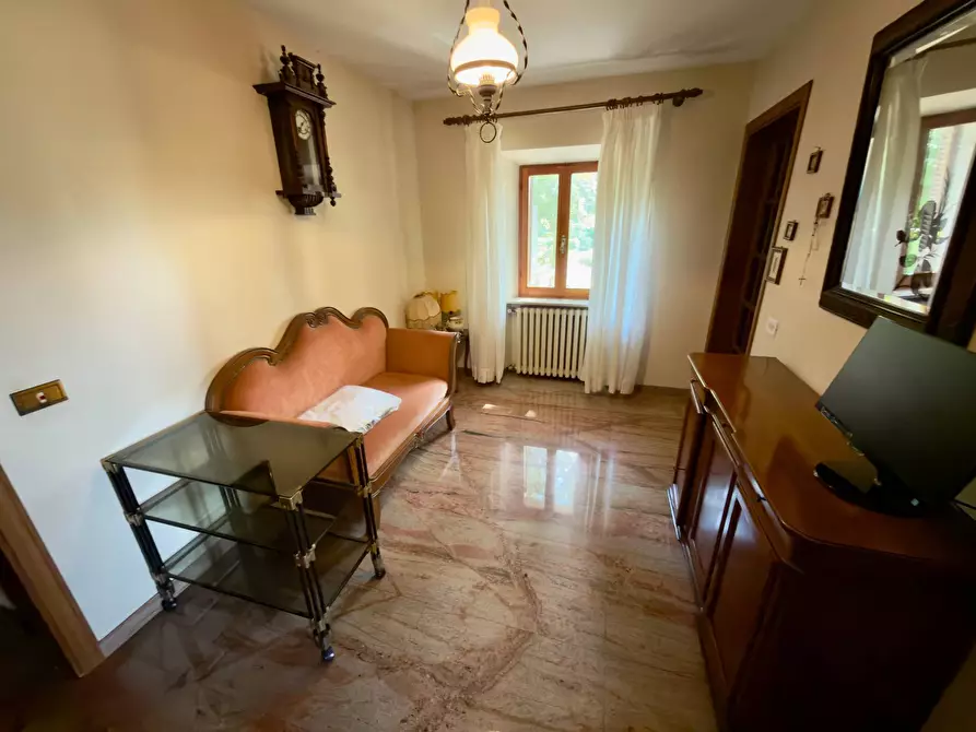Immagine 14 di Villa in vendita  in CONTRADA PIANIBIANCHI 44 a Tolentino