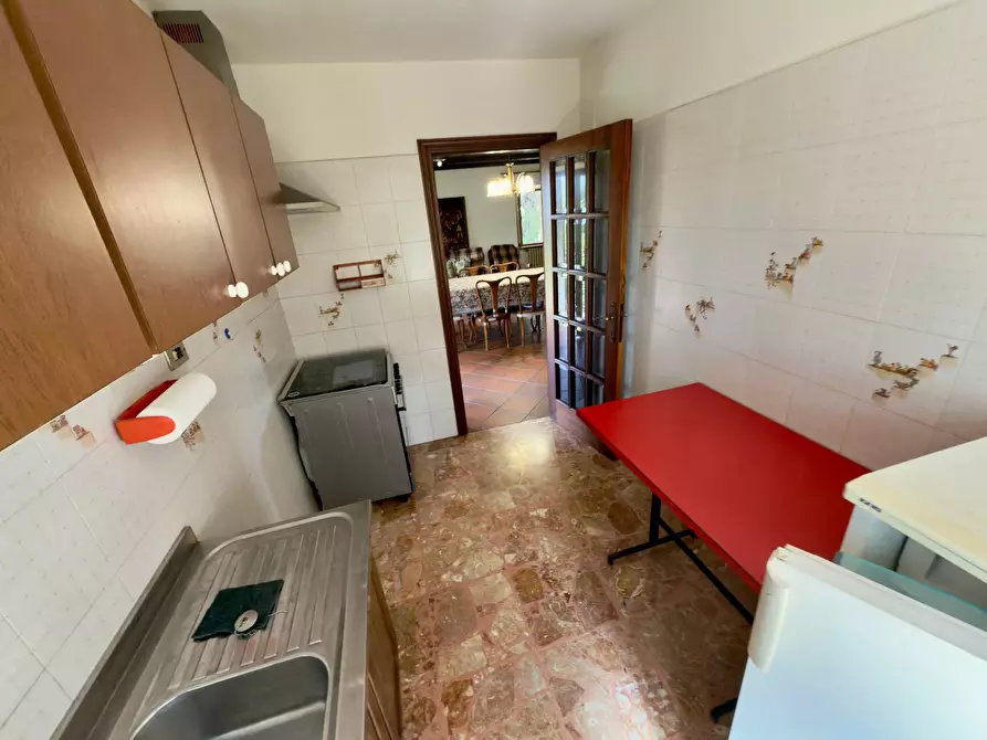 Immagine 21 di Villa in vendita  in CONTRADA PIANIBIANCHI 44 a Tolentino
