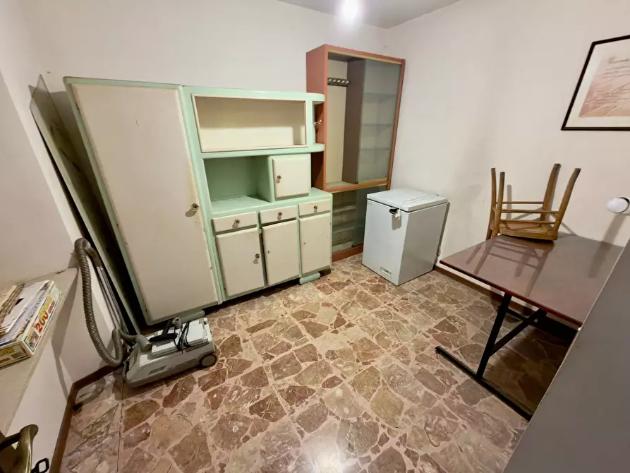 Immagine 23 di Villa in vendita  in CONTRADA PIANIBIANCHI 44 a Tolentino