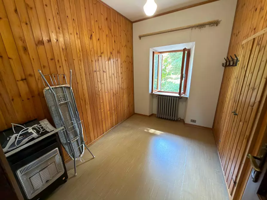 Immagine 37 di Villa in vendita  in CONTRADA PIANIBIANCHI 44 a Tolentino