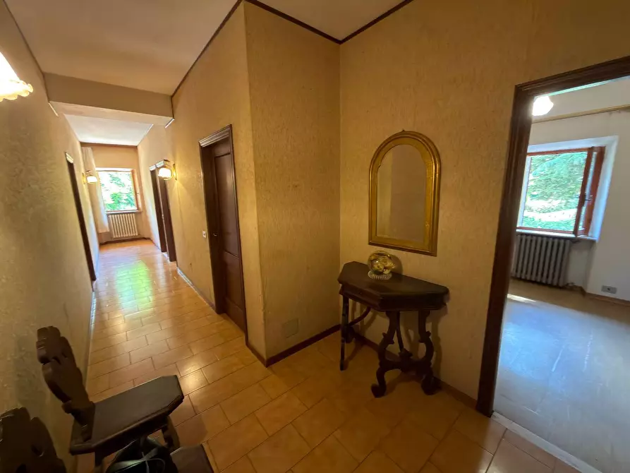 Immagine 25 di Villa in vendita  in CONTRADA PIANIBIANCHI 44 a Tolentino