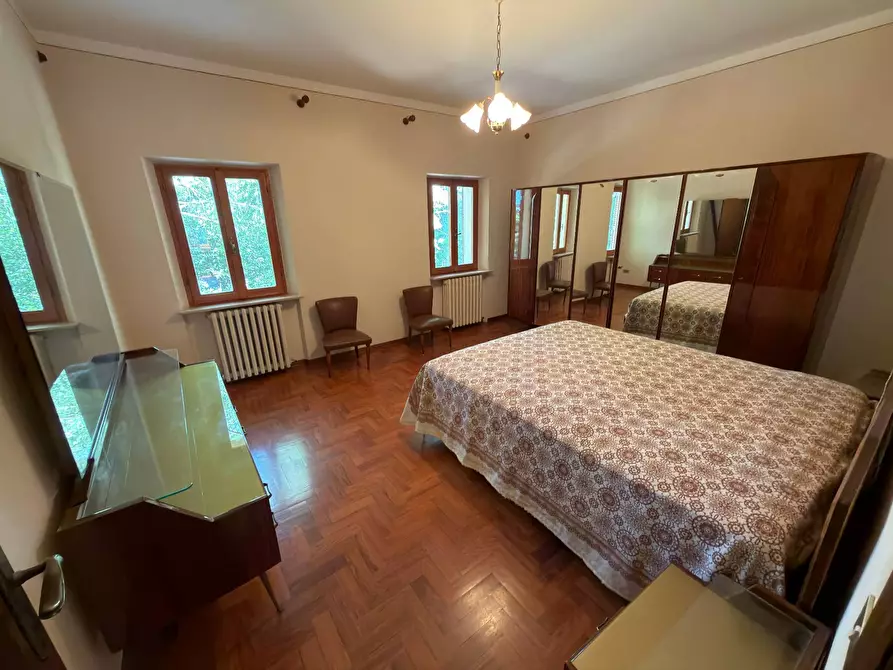 Immagine 30 di Villa in vendita  in CONTRADA PIANIBIANCHI 44 a Tolentino