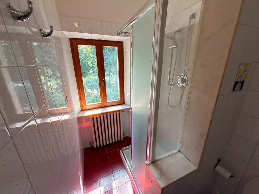 Immagine 46 di Villa in vendita  in CONTRADA PIANIBIANCHI 44 a Tolentino