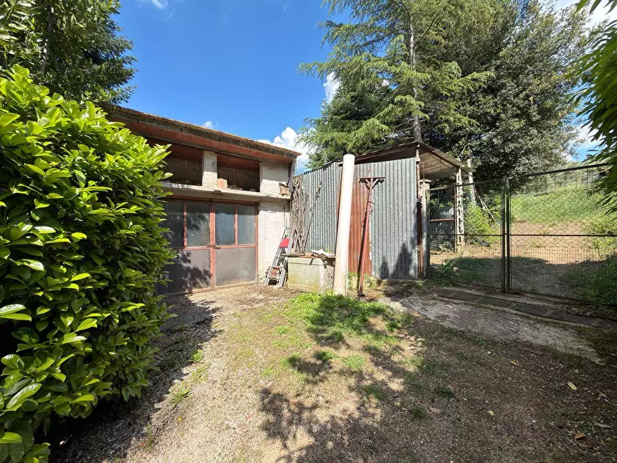 Immagine 65 di Villa in vendita  in CONTRADA PIANIBIANCHI 44 a Tolentino