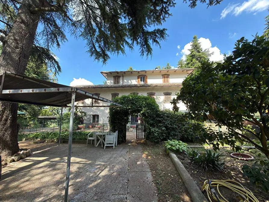 Immagine 4 di Villa in vendita  in CONTRADA PIANIBIANCHI 44 a Tolentino