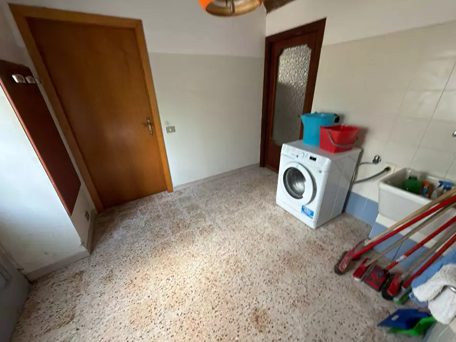 Immagine 62 di Villa in vendita  in CONTRADA PIANIBIANCHI 44 a Tolentino