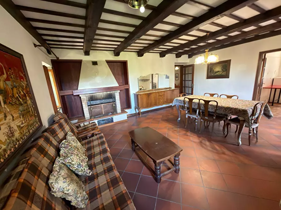 Immagine 17 di Villa in vendita  in CONTRADA PIANIBIANCHI 44 a Tolentino