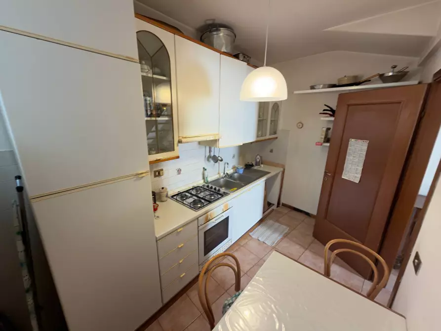 Immagine 14 di Appartamento in vendita  in Piazza Benedetto Cairoli 21/B a Fabriano