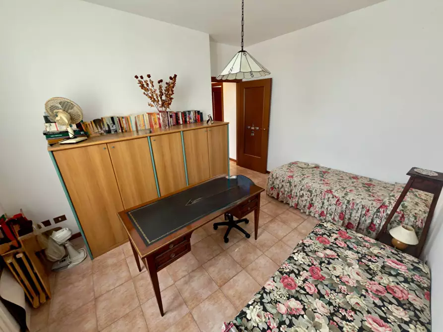 Immagine 18 di Appartamento in vendita  in Piazza Benedetto Cairoli 21/B a Fabriano