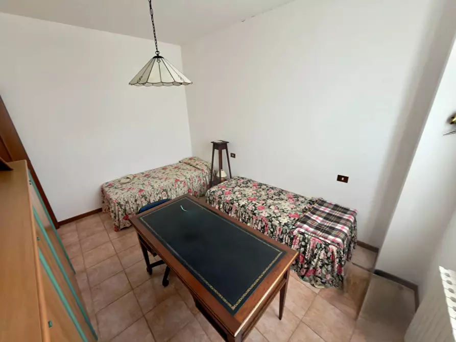 Immagine 17 di Appartamento in vendita  in Piazza Benedetto Cairoli 21/B a Fabriano