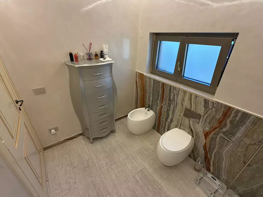 Immagine 38 di Villa in vendita  in BORGO TUFICO a Fabriano