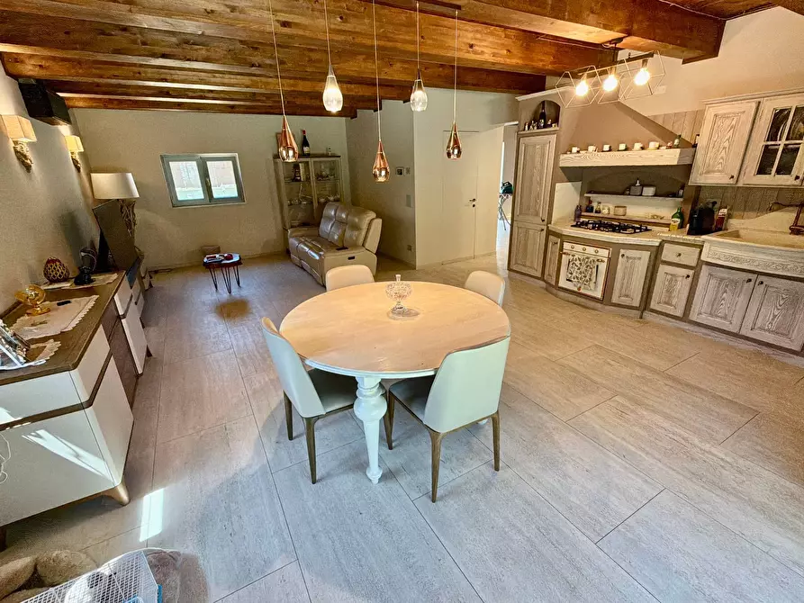 Immagine 28 di Villa in vendita  in BORGO TUFICO a Fabriano