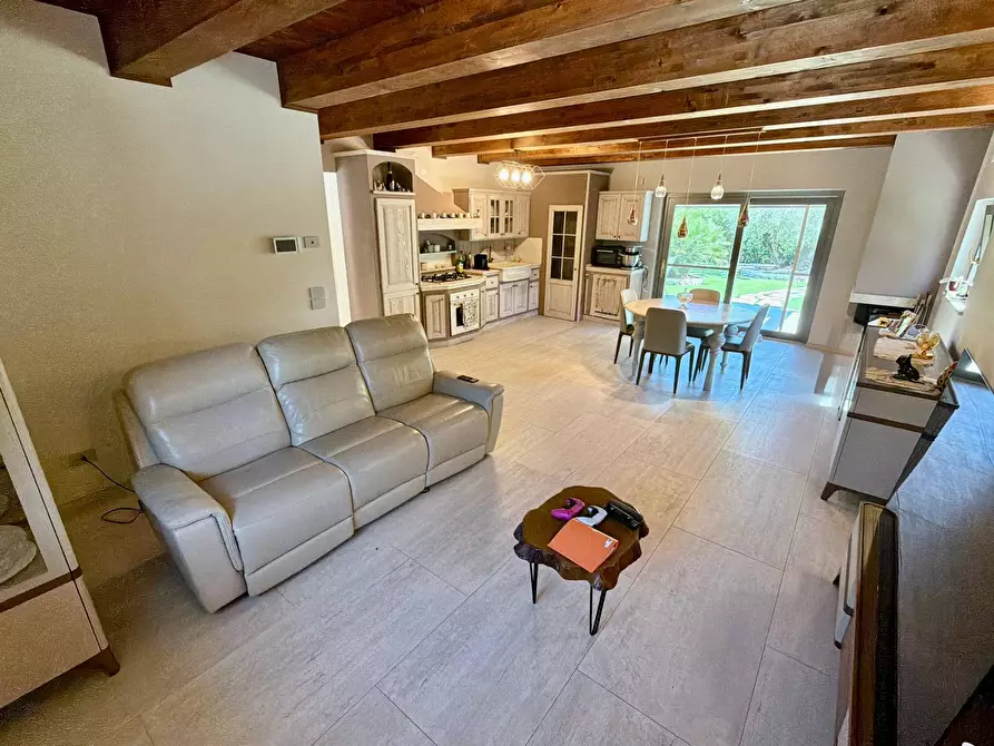 Immagine 30 di Villa in vendita  in BORGO TUFICO a Fabriano