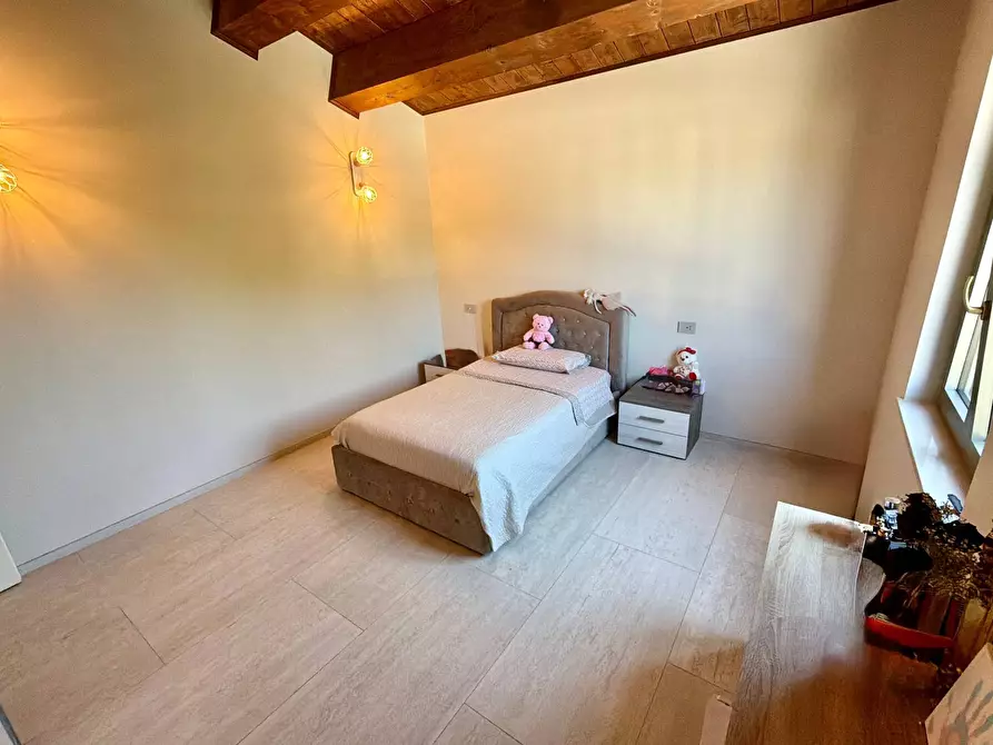Immagine 50 di Villa in vendita  in BORGO TUFICO a Fabriano