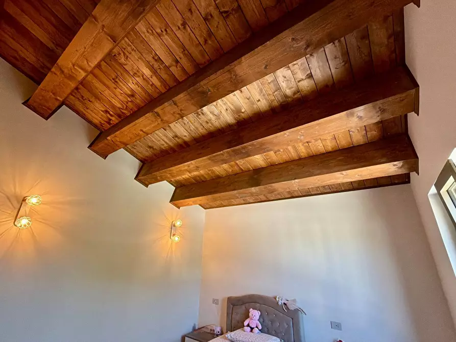 Immagine 51 di Villa in vendita  in BORGO TUFICO a Fabriano