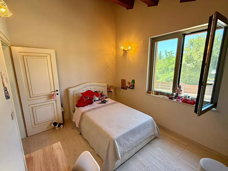 Immagine 53 di Villa in vendita  in BORGO TUFICO a Fabriano
