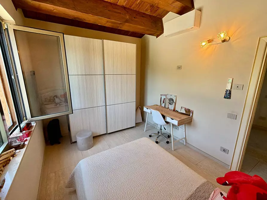 Immagine 54 di Villa in vendita  in BORGO TUFICO a Fabriano