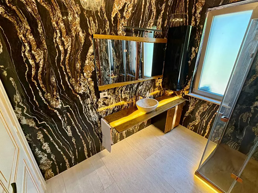 Immagine 62 di Villa in vendita  in BORGO TUFICO a Fabriano